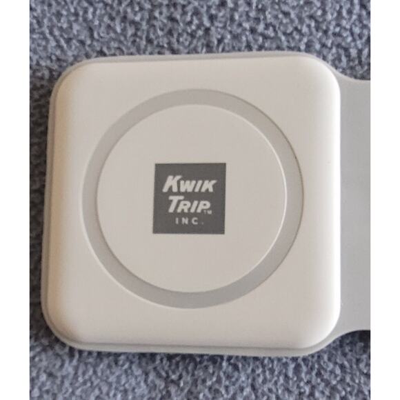 3-in-1 Universal Charging Station Portable/Travel Foldable Magnetic--NEW in box! - Picture 4 of 11